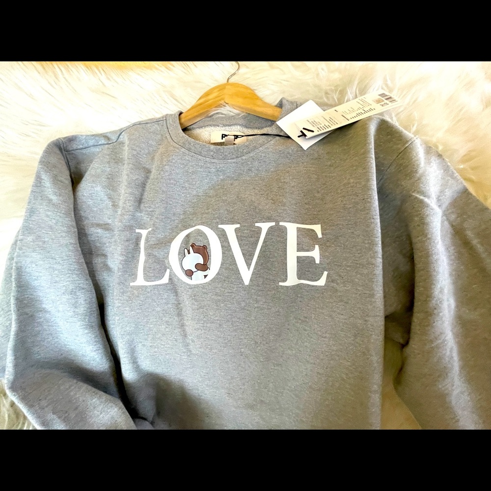Line  friends  sweatshirt